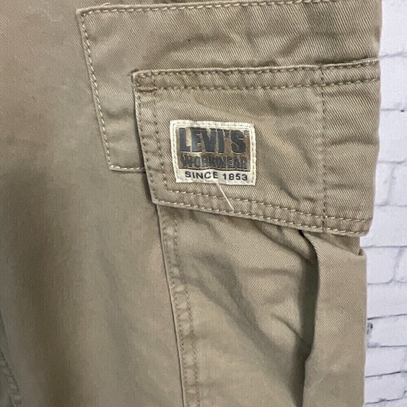 Levis Mens Cargo Loose Straight Khaki Skater Pants Size 34x32 Large Pockets T - Picture 8 of 12